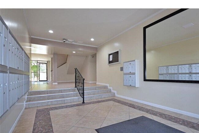 Building Photo - 5403 Newcastle Ave
