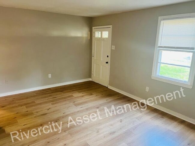 Foto del edificio - SECTION 8 FRIENDLY!!!! NEWLY RENOVATED READY FOR MOVE IN!!!!