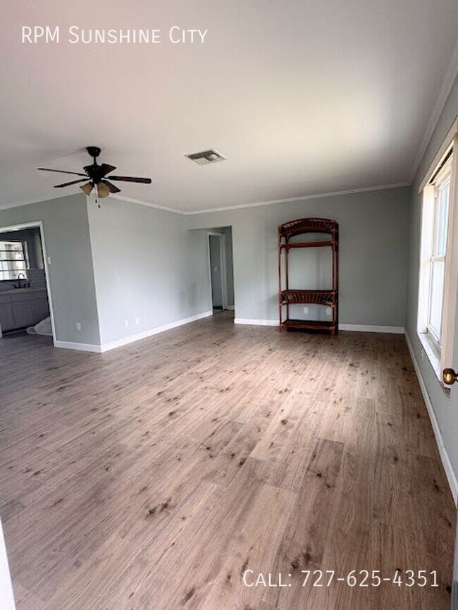 Foto del edificio - 8356 Candlewood Rd