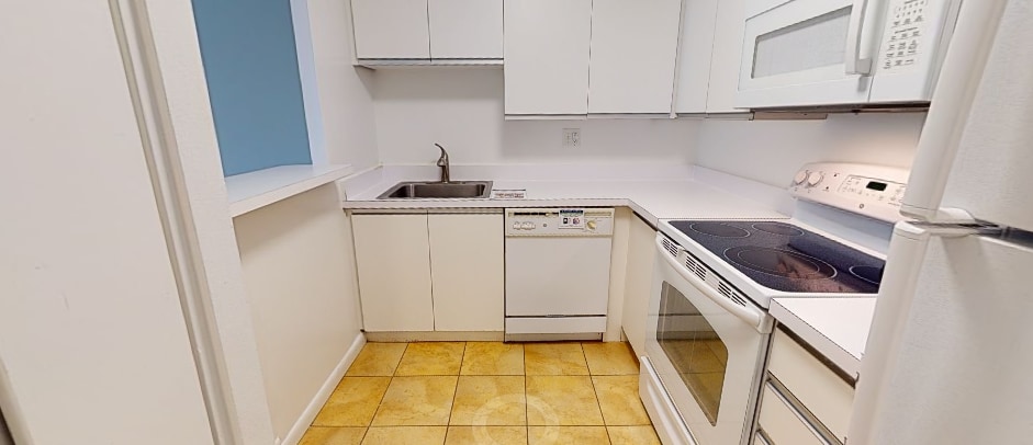Photo - Regency Plaza Apartments