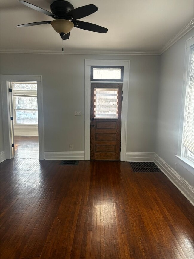 Foto del edificio - 1007 Lake Ave