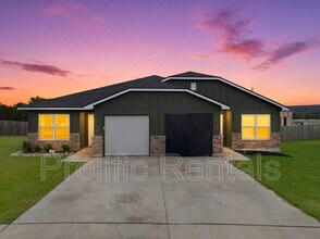 Building Photo - 1247 Concord Dr