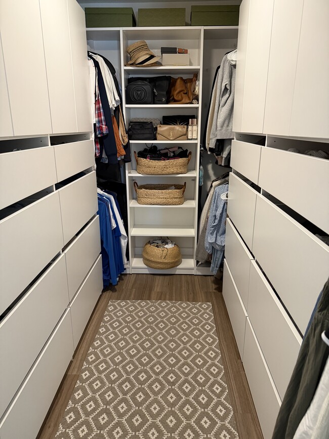 Building Photo - 14012 Middleton Way