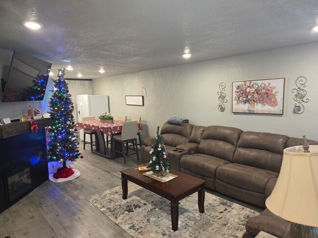 Foto del edificio - 2741 May St