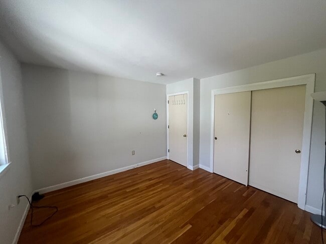 Foto del edificio - 3 Robinson Dr