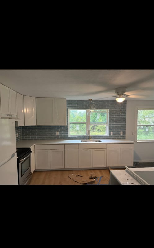 Building Photo - 3095 White Oak Rd