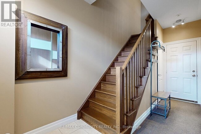 Photo du bâtiment - 8 - 3030 LAKESHORE BOULEVARD