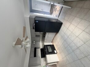 Building Photo - 5139 W 79th St