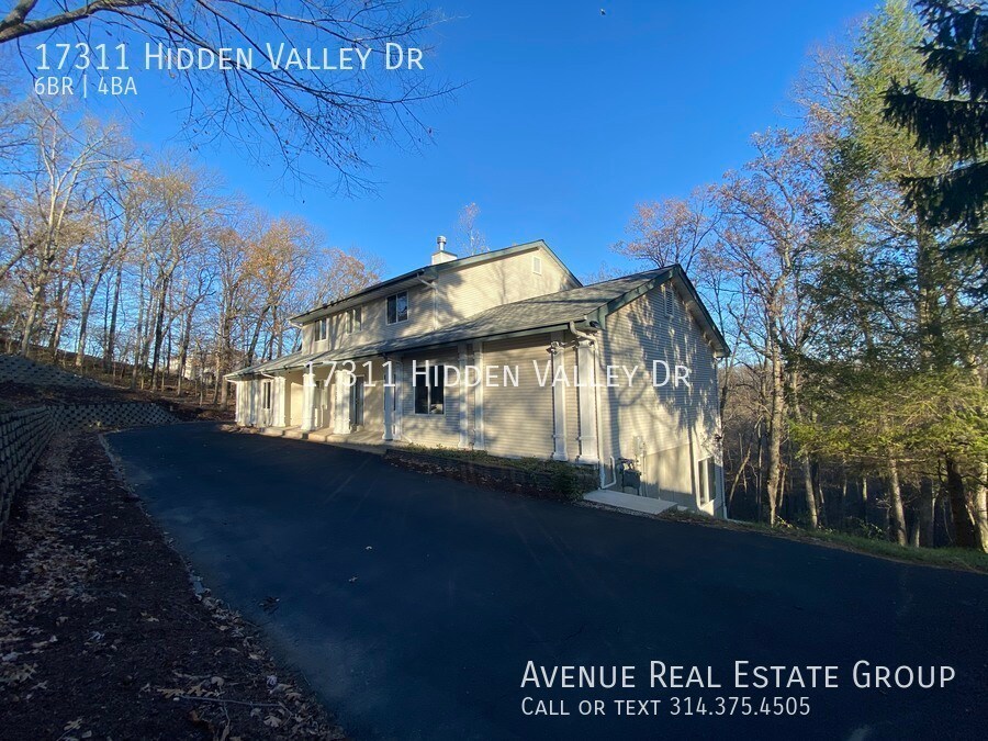 Primary Photo - Wonderful 6 bed 4 bath home tucked away in...
