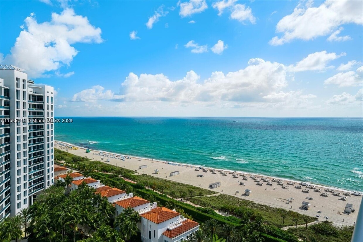 Primary Photo - 5875 Collins Ave