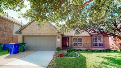 Building Photo - 1705 Coral Dr