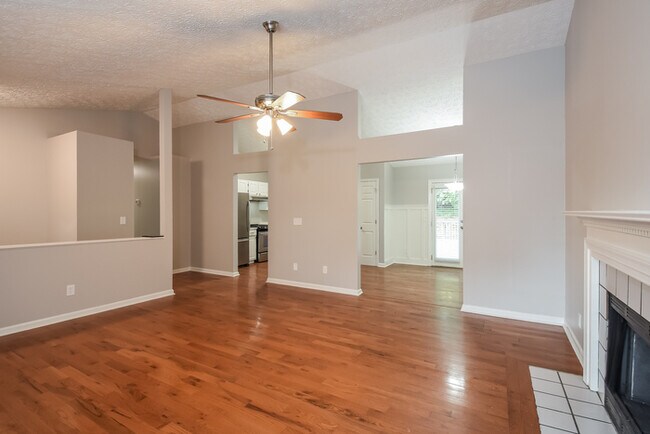 Foto del edificio - 2317 River Station Terrace