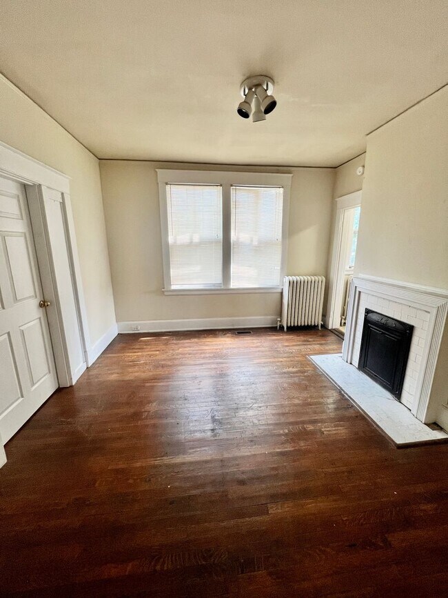 Foto del edificio - 3310 Barton Ave