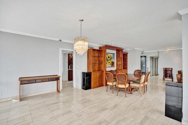 Building Photo - 19355 Turnberry Way