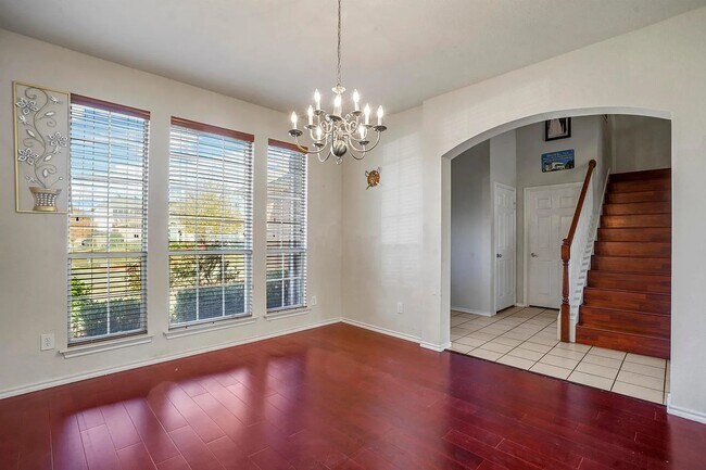 Building Photo - 6200 Melanie Dr