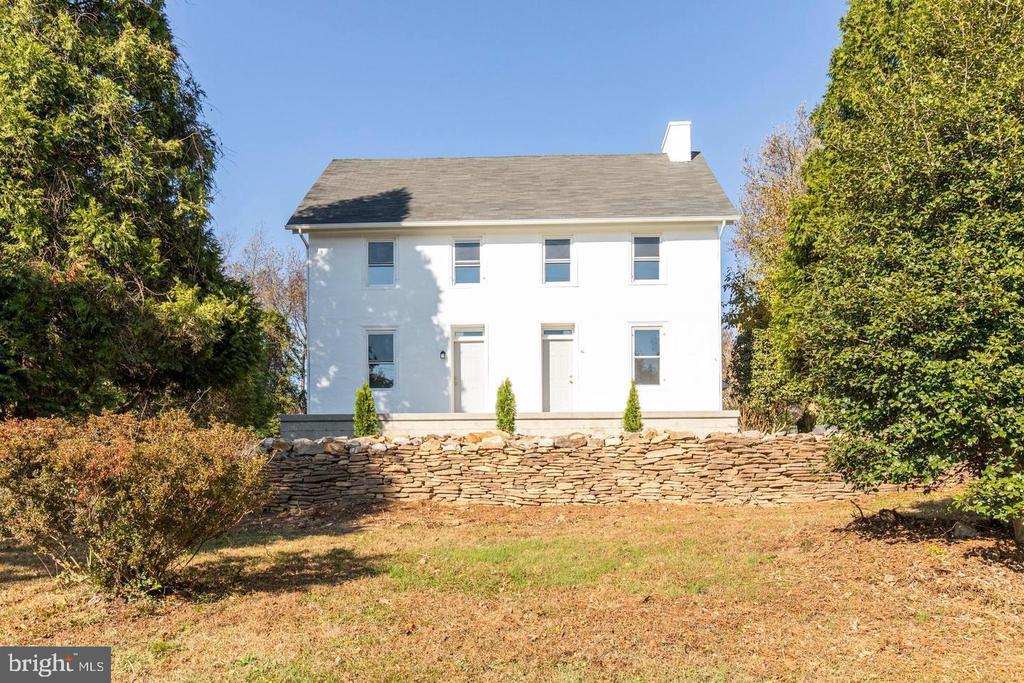 Foto principal - 211 Gale Ln