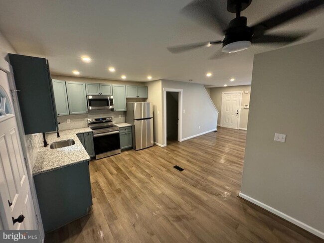 Building Photo - 252 Mansion Pkwy