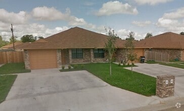 Building Photo - 913 Daisy Dr