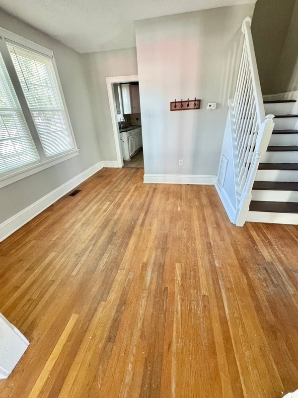 Photo - 623 E Gladstone Ave House