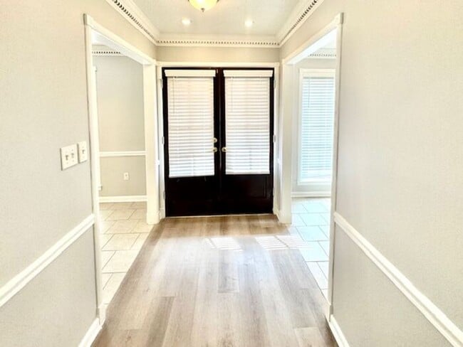 Building Photo - OPEN HOUSE! Renovated Bartlett Home- Highl...