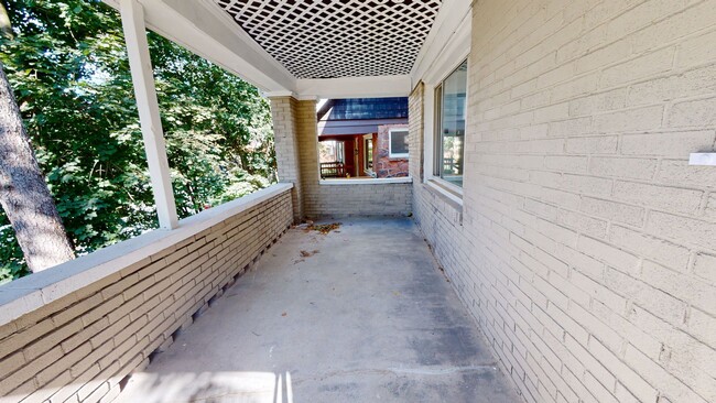 Building Photo - Updated 4 bed, 2.5 bath home in Wilkinsbur...