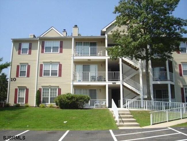 Foto del edificio - 20 Iroquois Dr