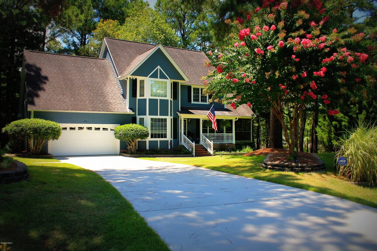 Primary Photo - 313 Limbaugh Ln