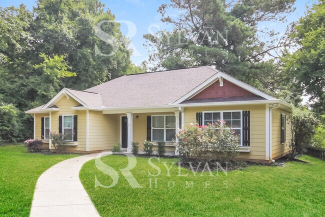 Building Photo - Fall in love with this spacious 3BR 2BA home