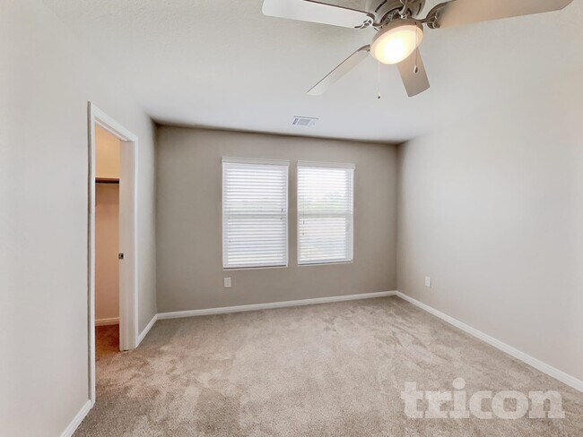 Building Photo - 10115 Dawson Hill Lane