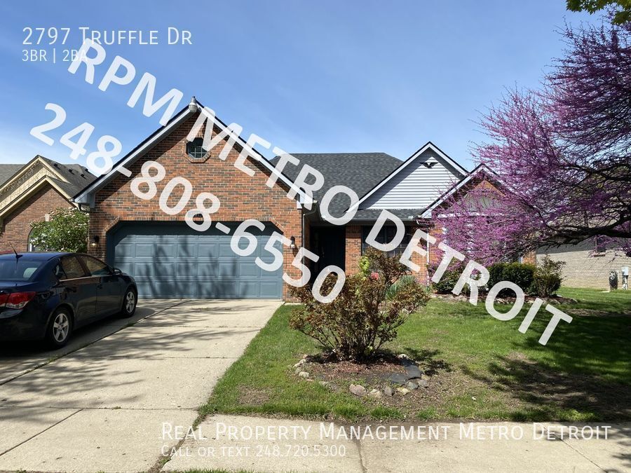 Primary Photo - PRICE REDUCTION, MOVE IN READY RANCH HOME ...