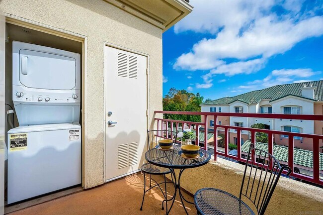 Foto del edificio - 12368 Carmel Country Rd