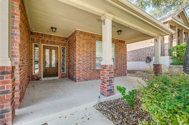 Building Photo - 5-Bedroom Home Alamo Ranch