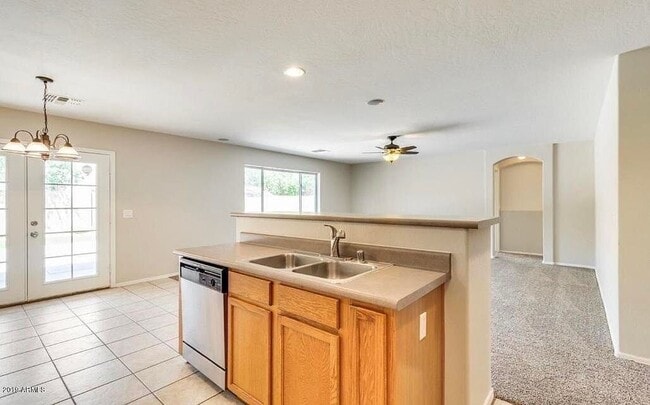 Building Photo - 15340 W Laurel Ln