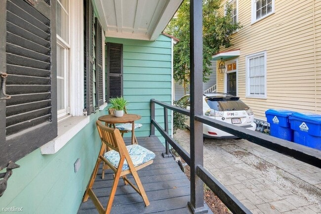 Building Photo - 1 br, 1 bath Condo - 157 Line St