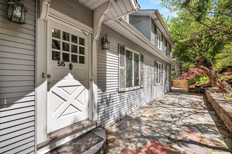 Foto principal - 515 Mountainview Ave