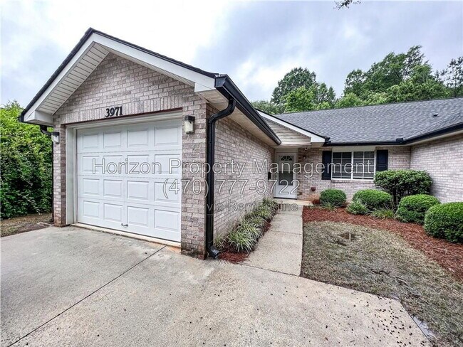 Building Photo - 3971 Hidden Hollow Dr