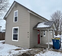 Building Photo - 613 S Dougherty St