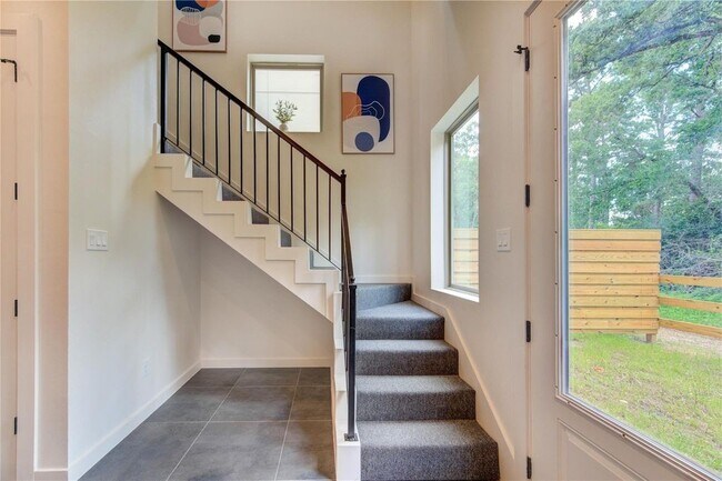 Foto del edificio - 13111 Honey Suckle Ridge Ln