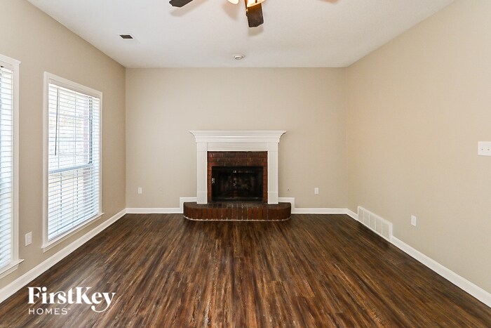 Primary Photo - 8638 Bell Ridge Dr