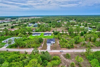 Building Photo - 1072 Norton Ave S