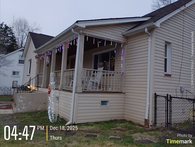 Foto del edificio - 839 Vine St