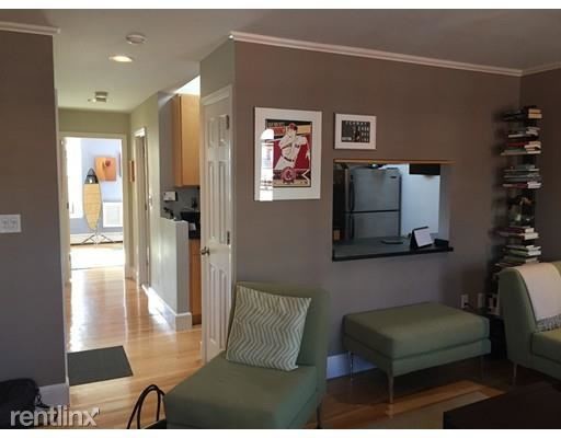 Building Photo - 44 Chandler St