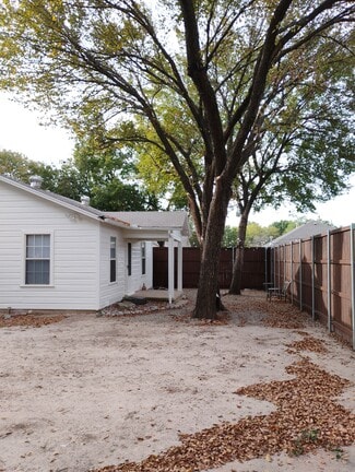 Building Photo - 5412 Meandering Rd