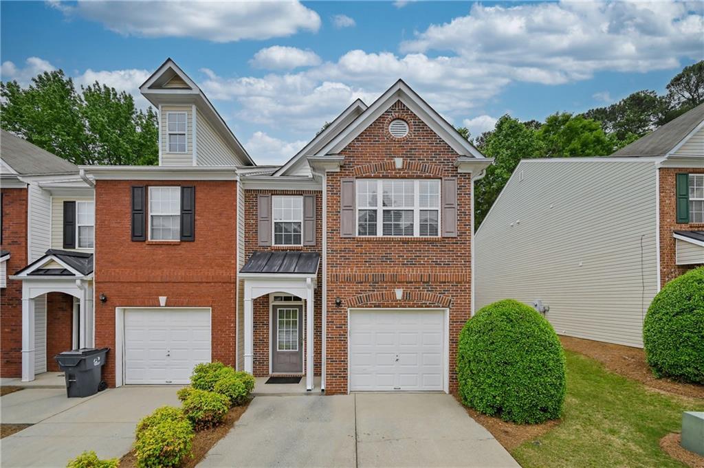 Foto principal - 2451 Birkhall Way NW