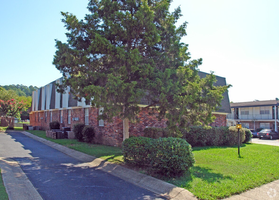 515 Brookside Dr, Little Rock, AR 72205 Apartments in Little Rock, AR