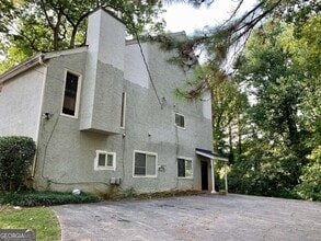 Building Photo - 5931 Kay Dr NW