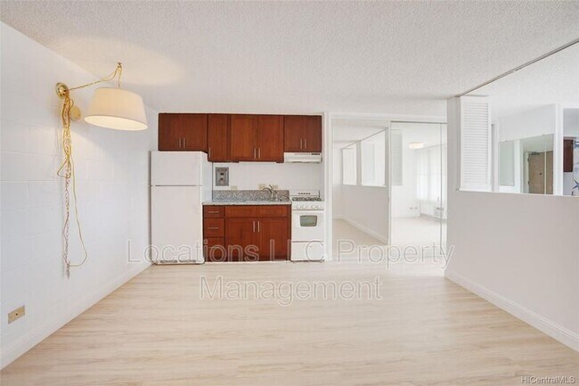 Building Photo - 1129 Rycroft St