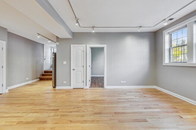 Foto del edificio - 837 E 52nd St