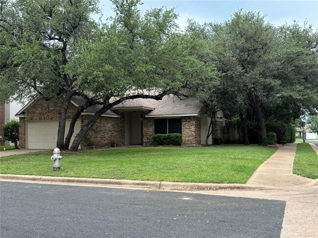 Building Photo - 4500 Abelia Dr