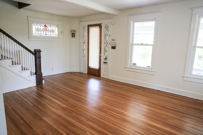 living room - 3002 25th St NE